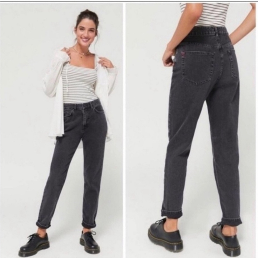 BDG Urban Outfitters Gray High-Rise Mom Jeans Size 29